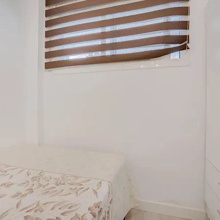 Sabanell Park Antoni Apartamento *